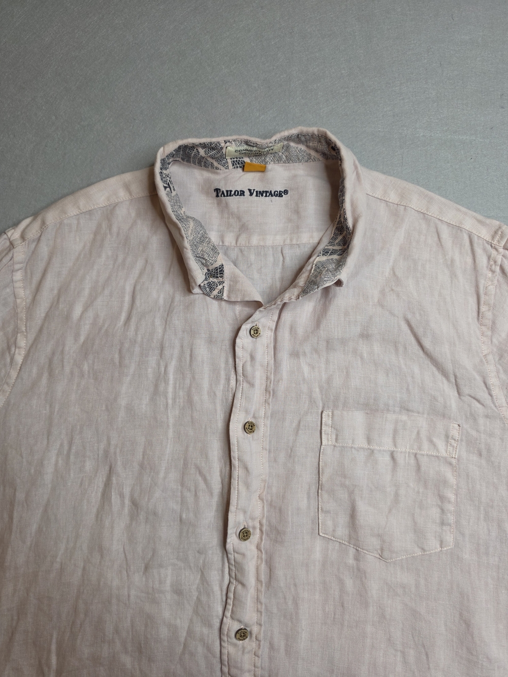 Tailor Vintage Men's Pale Pink Linen Button-Down Shirt with Patterned Collar
